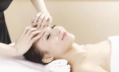 女性从事生活美容服务行业的优势