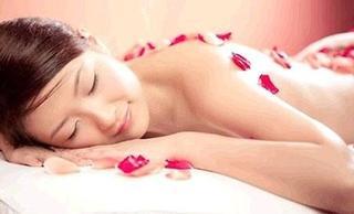 女士专享 美容胸部调理与紧实提升套餐，尽显自信风采